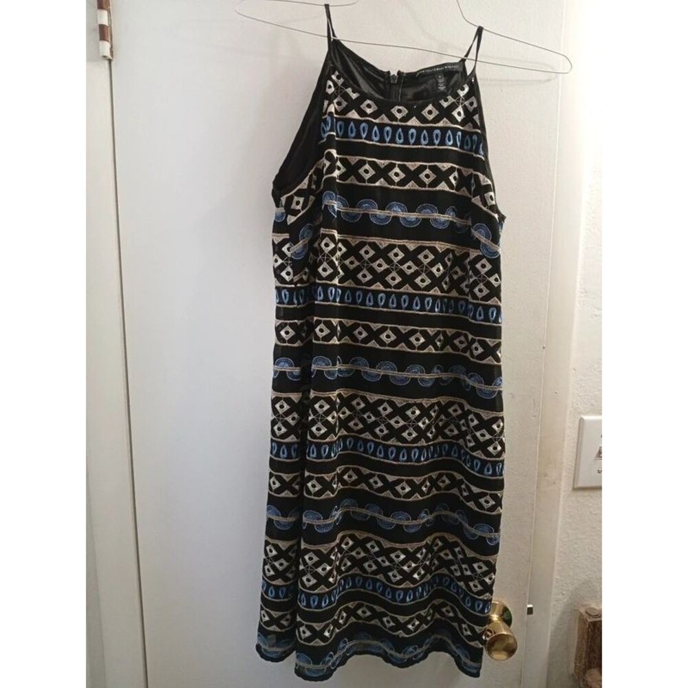 Ladies size 4 black/blue/beige sleeveless dress by White House Black Market